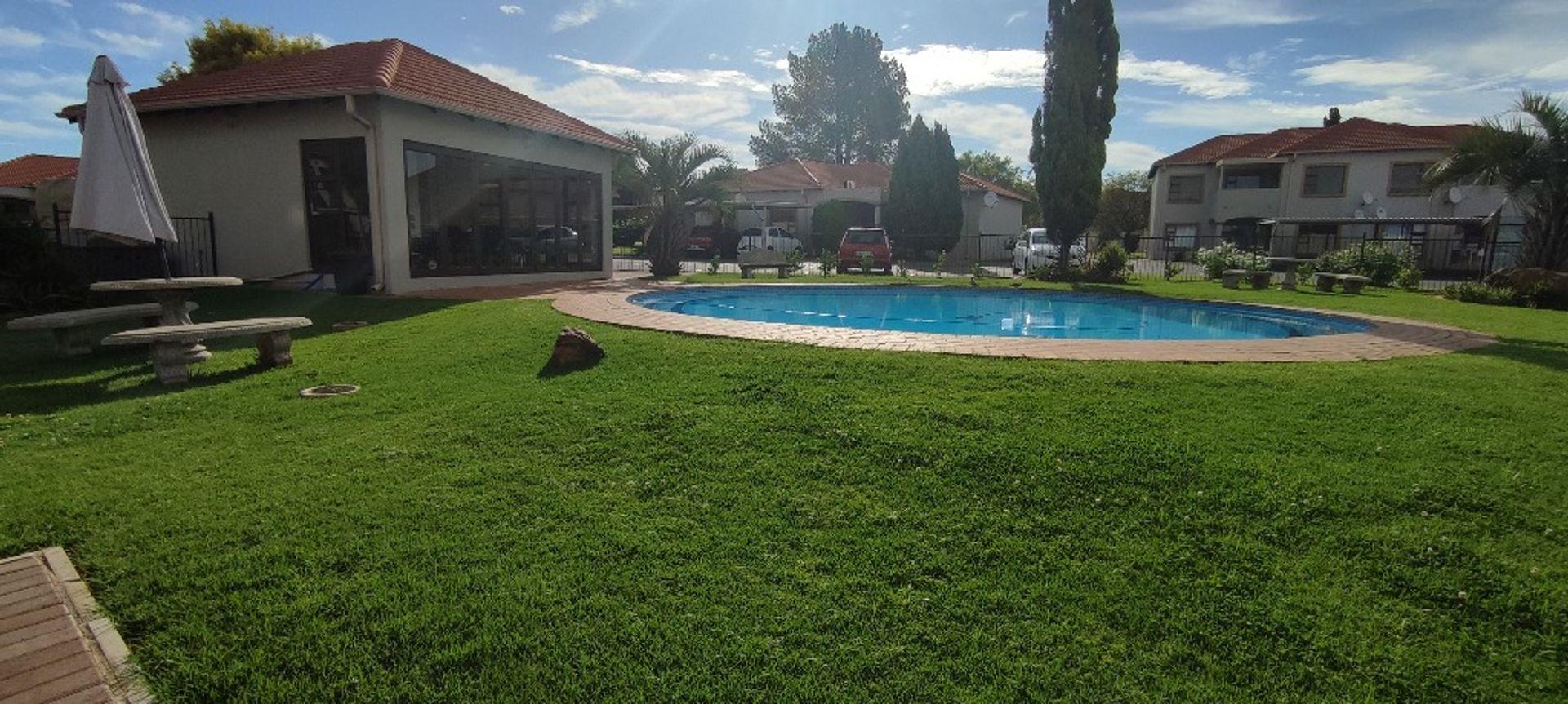 Emfuleni Golf Estate Property Apartments / flats to rent in Emfuleni