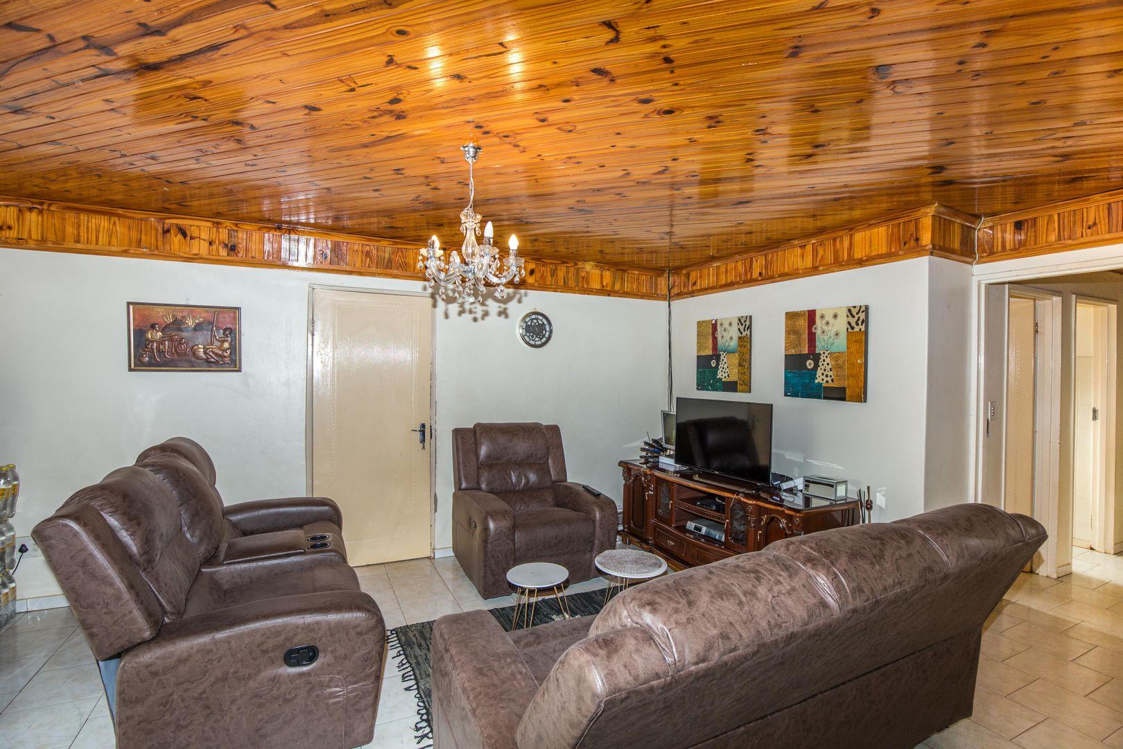 Lamontville Property Houses for sale in Lamontville