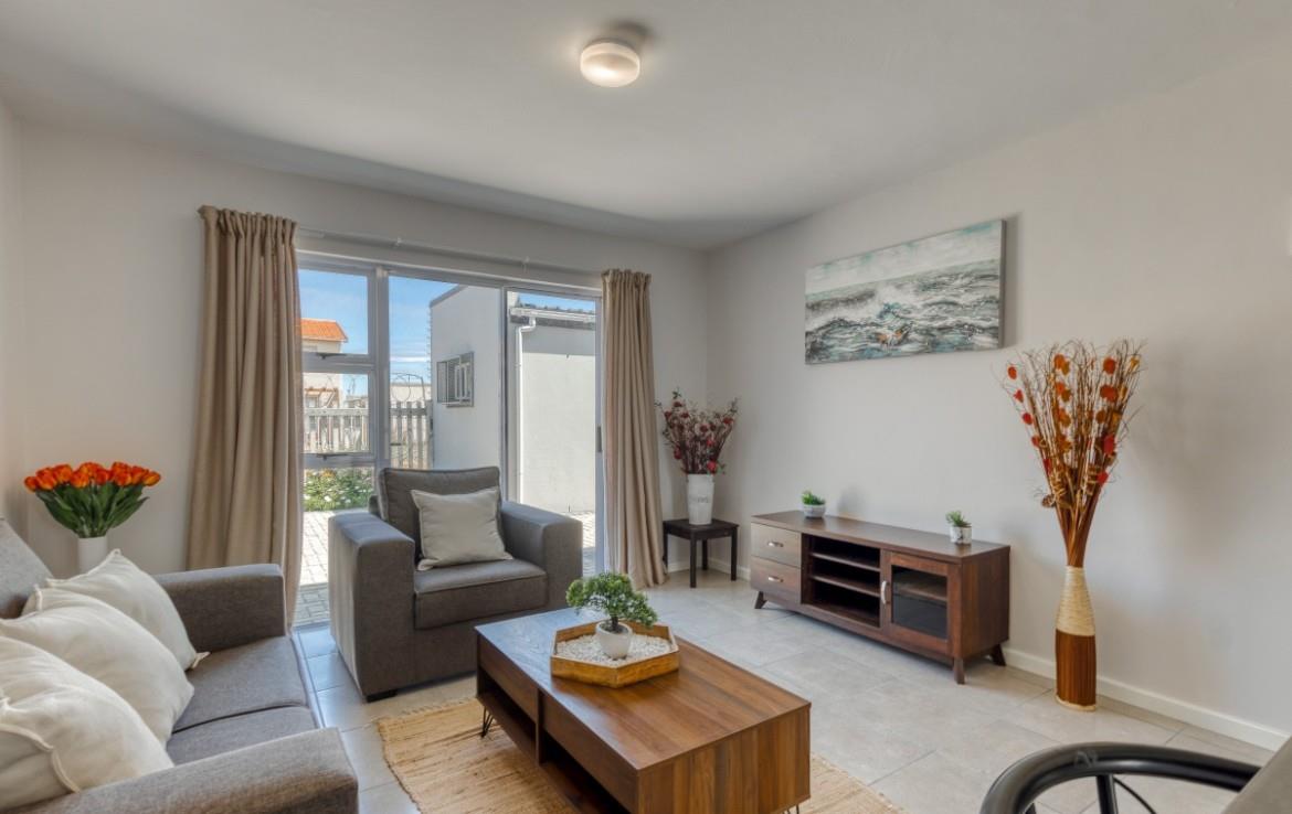 2 Bedroom Townhouse for sale in Stratford Green 21 Basil Road P24