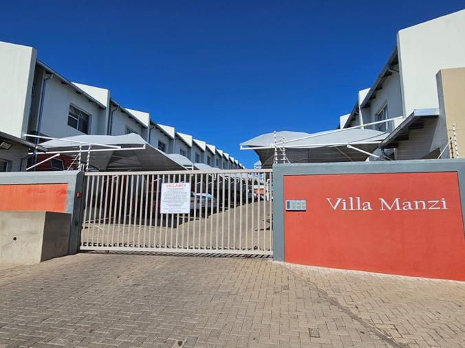 2 Bedroom Townhouse for Sale in Kleine Kuppe