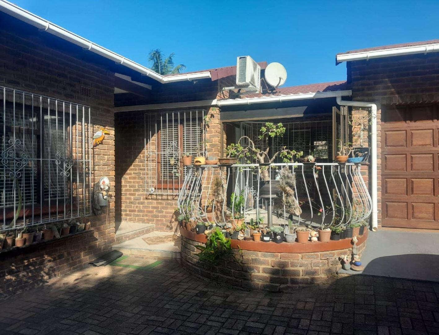 3 Bedroom House for sale in Marburg P24112553519