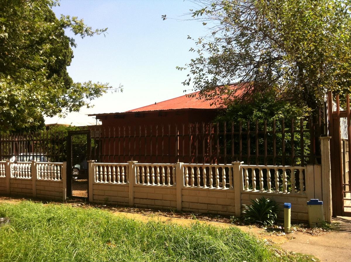 Forest Hill, Johannesburg Property Property and houses for sale in Forest Hill, Johannesburg