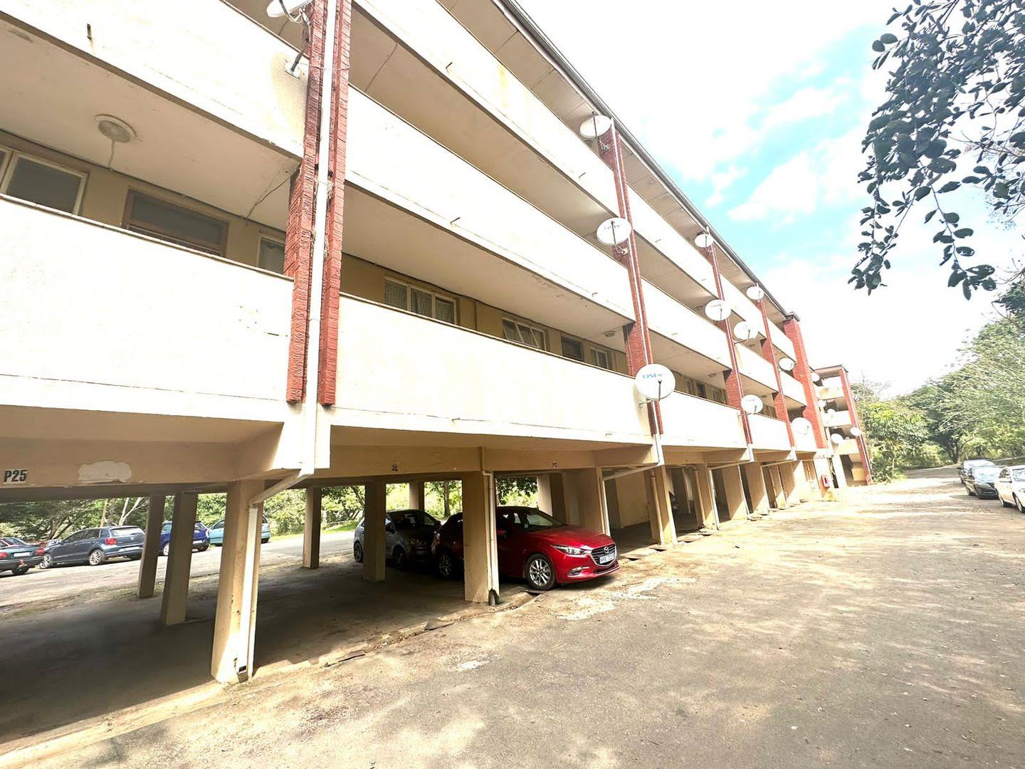 2 Bedroom Apartment / flat for sale in Fairview P24112555221