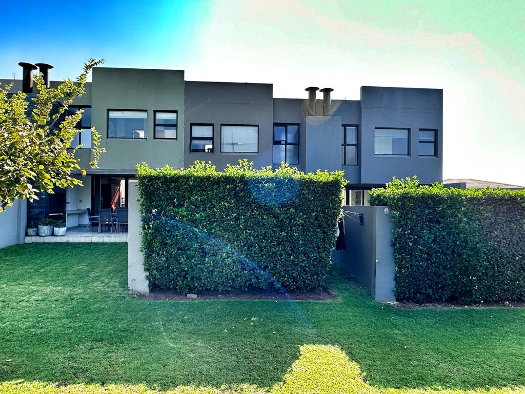 Lombardy Estate Property Property and houses for sale in Lombardy