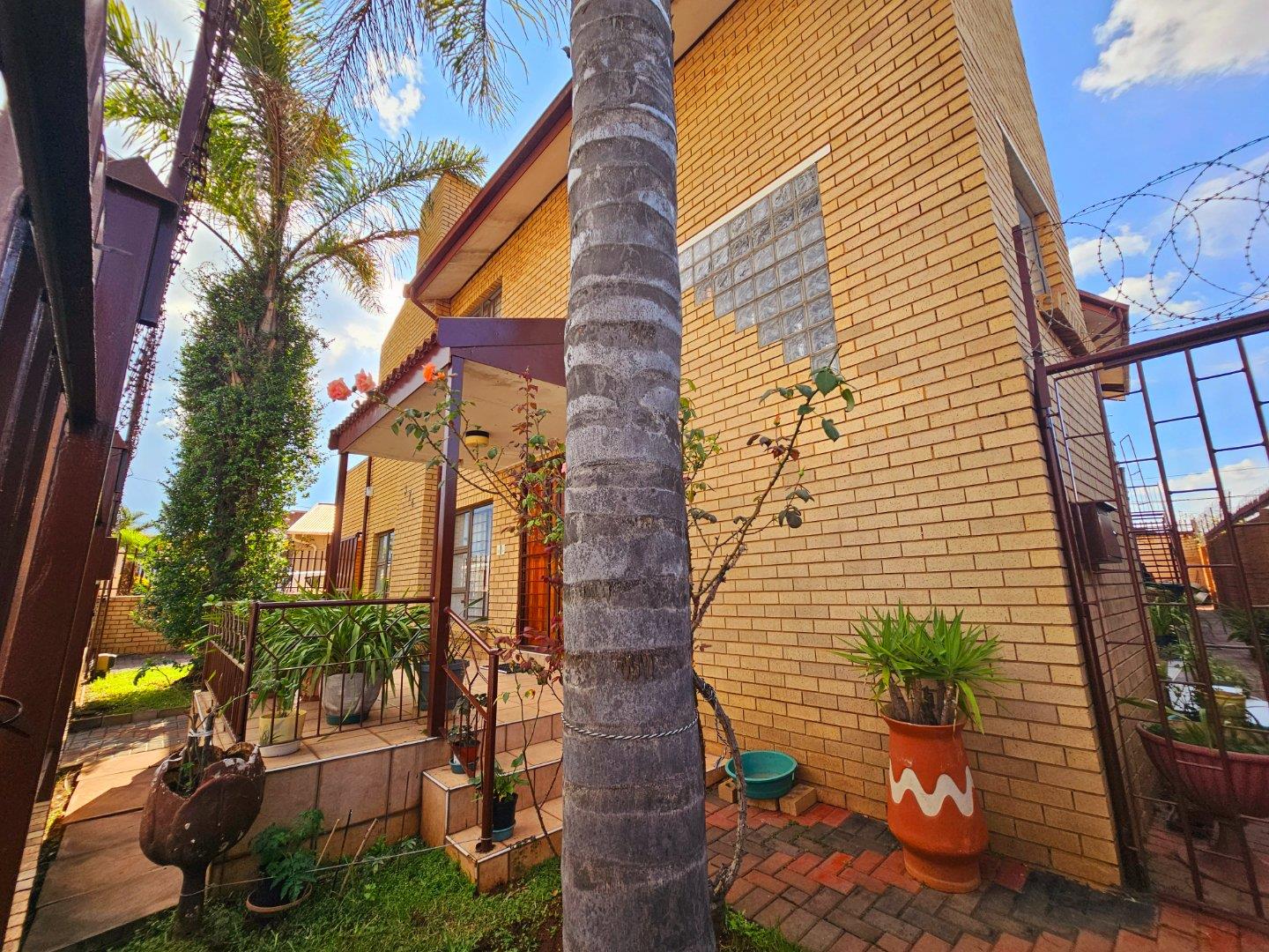 Laudium Property Houses for sale in Laudium Page 4