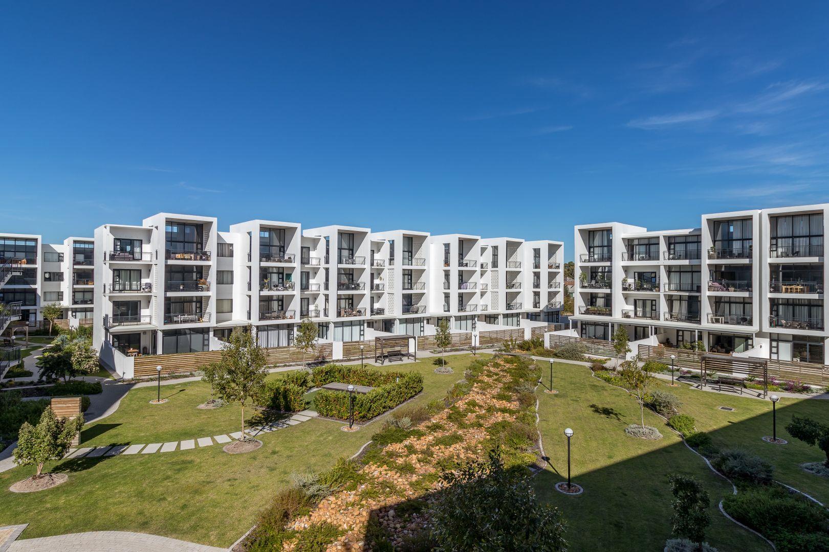 Apartments / flats for sale in Somerset West Somerset West Property