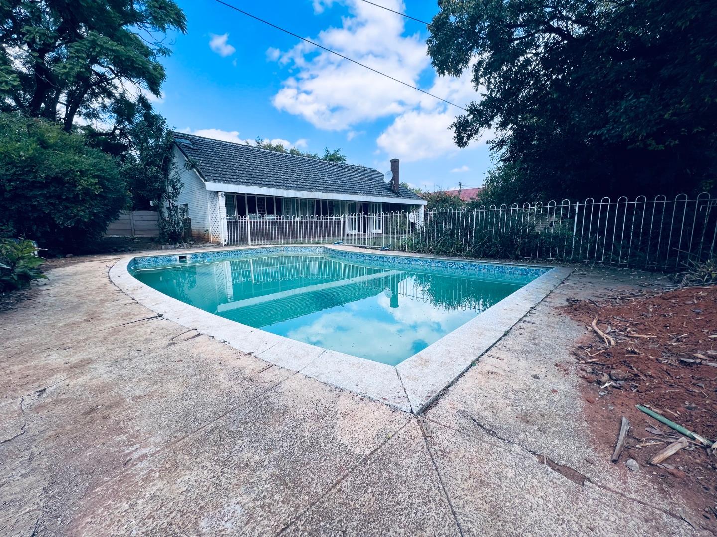 Menlo Park Property Property and houses for sale in Menlo Park