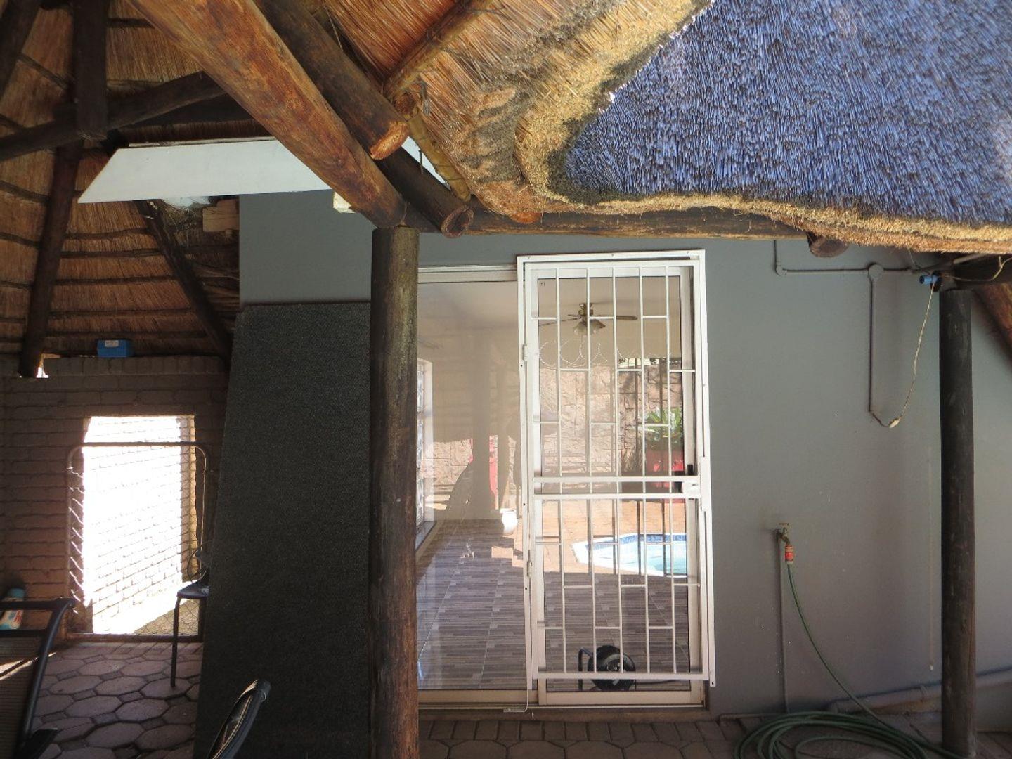 Apartments / flats to rent in Carletonville Carletonville Property