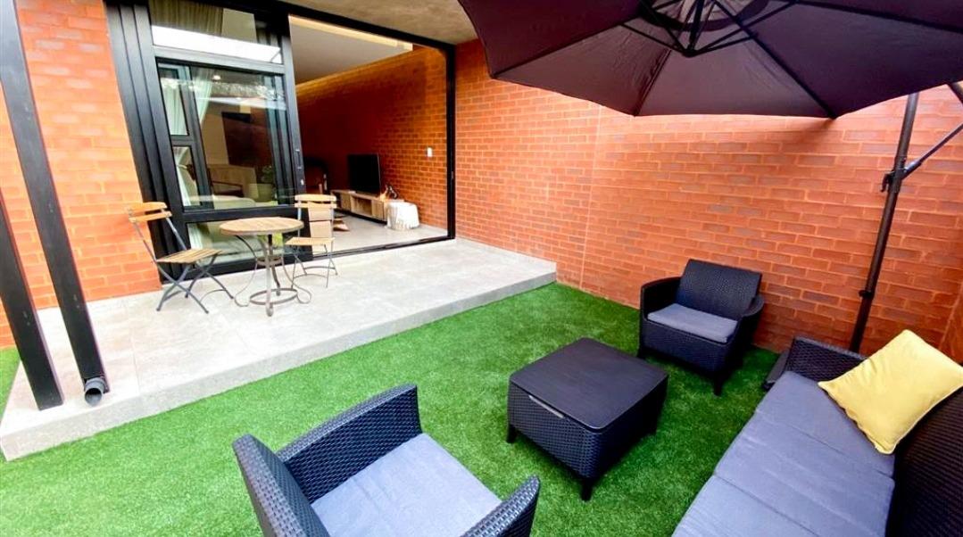 Menlo Park Property Property and houses to rent in Menlo Park