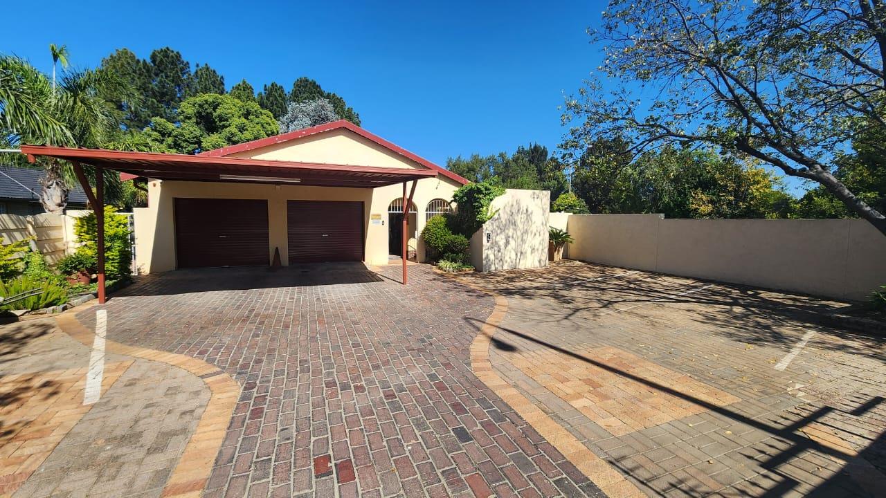 4 Bedroom House for sale in Brackenhurst P24112565880