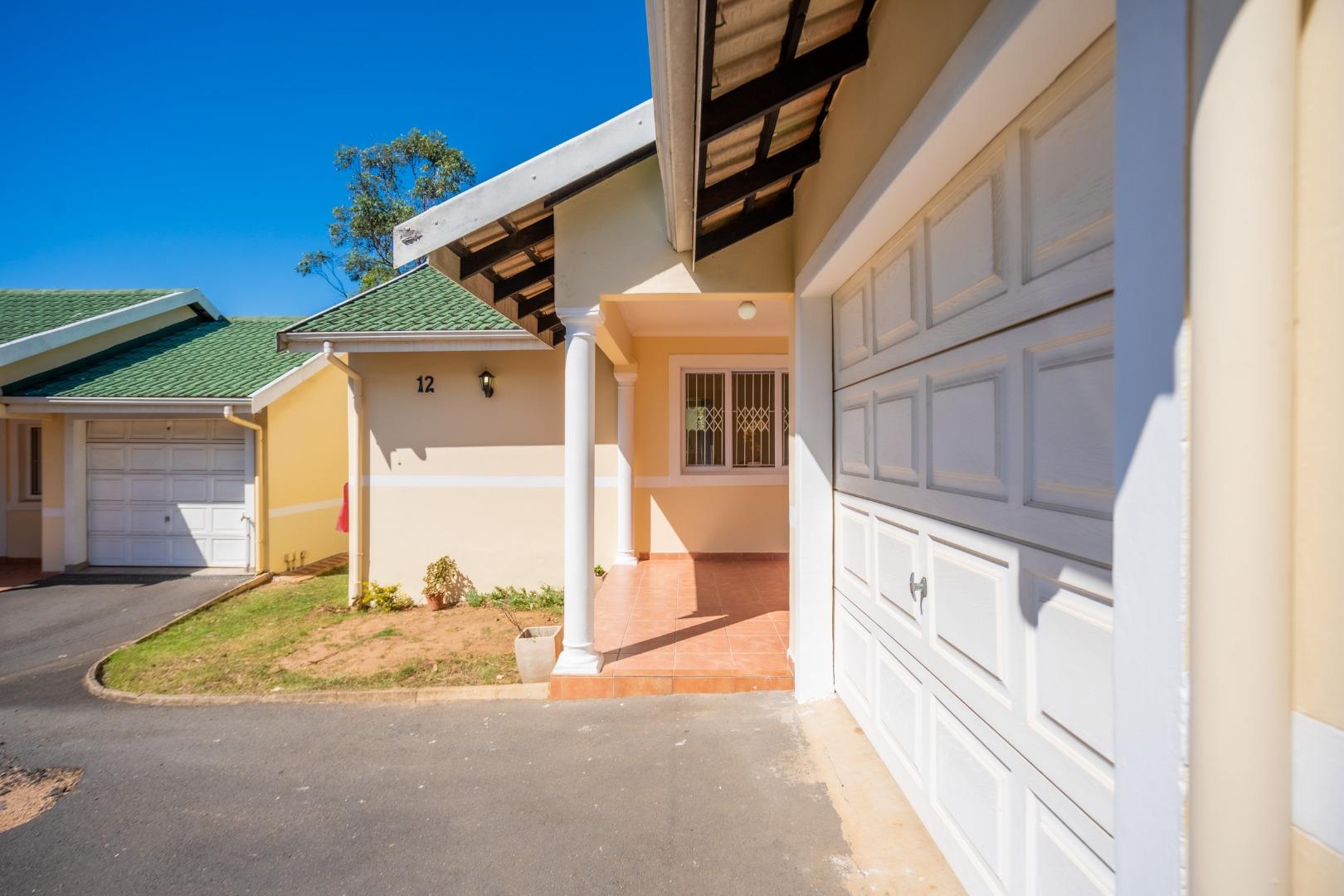 3 Bedroom Townhouse for sale in Mount P24112566550