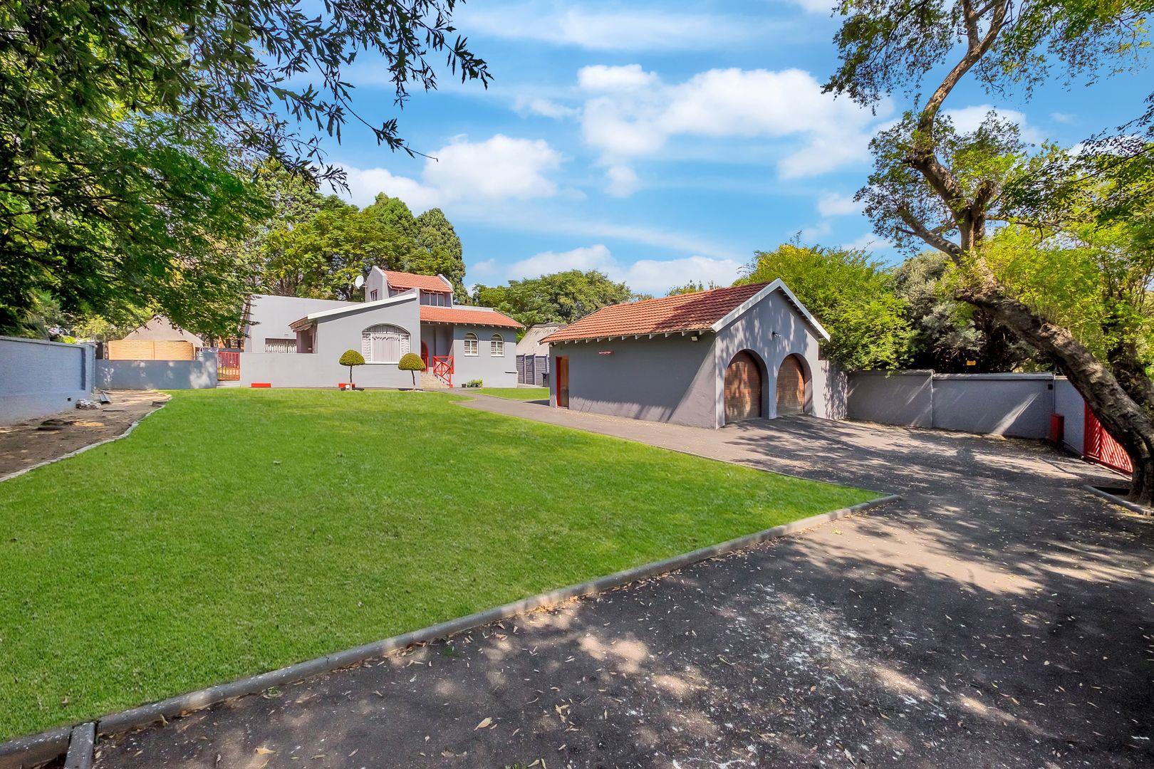 3 Bedroom House for sale in Buccleuch P24112566940