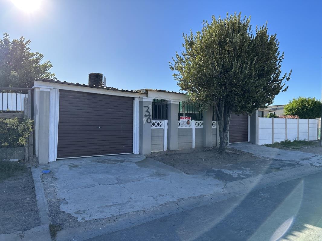 Property and houses for sale in Macassar Macassar Property Page 2