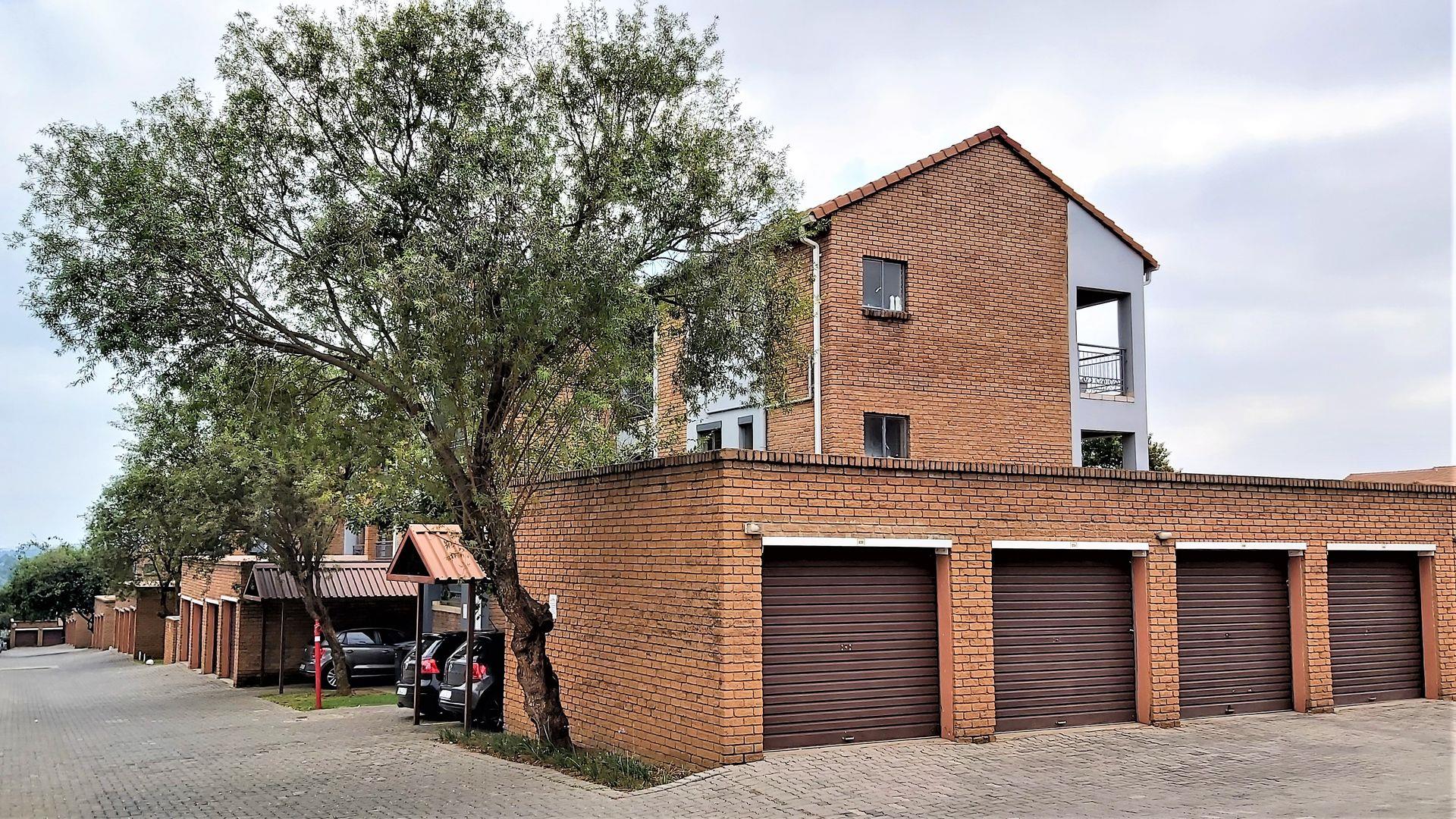 2 Bedroom Apartment / flat for sale in Vorna Valley 221 Bel Aire