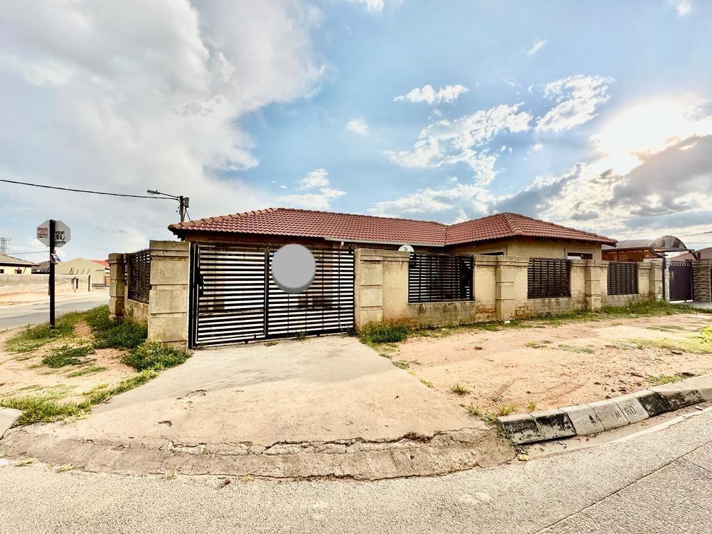 Riverlea, Johannesburg Property Houses for sale in Riverlea, Johannesburg