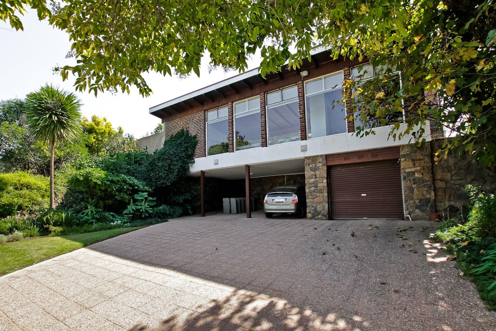 4 Bedroom House for sale in De Wetshof P24112570201