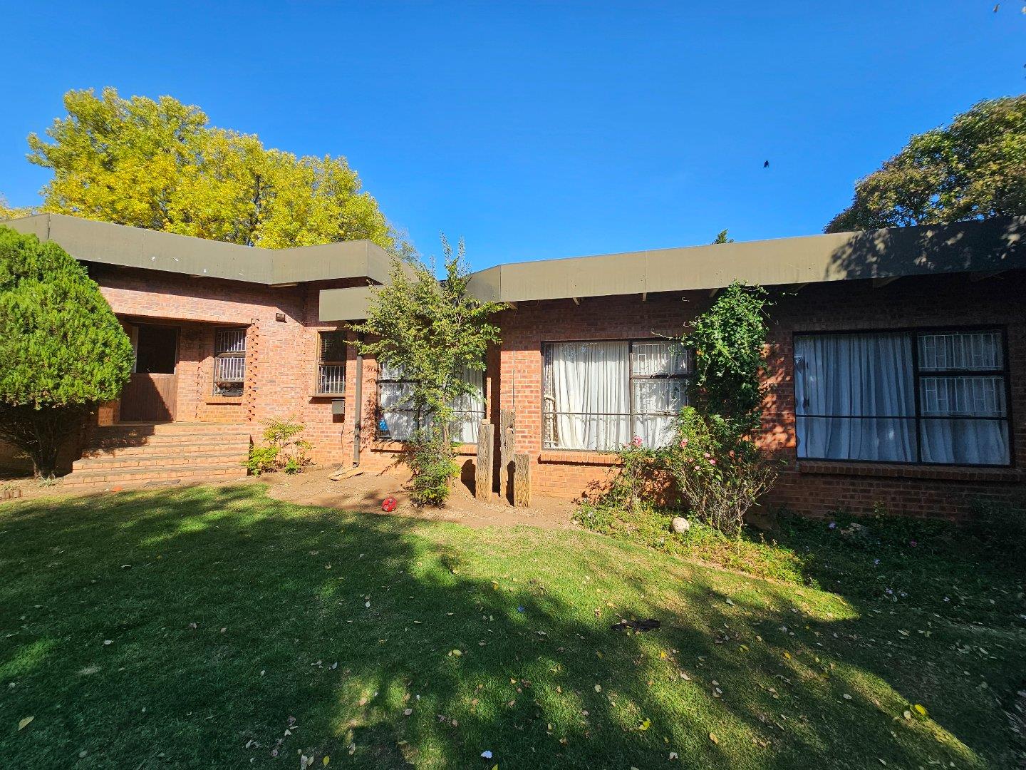 3 Bedroom House for sale in Panorama P24113693755