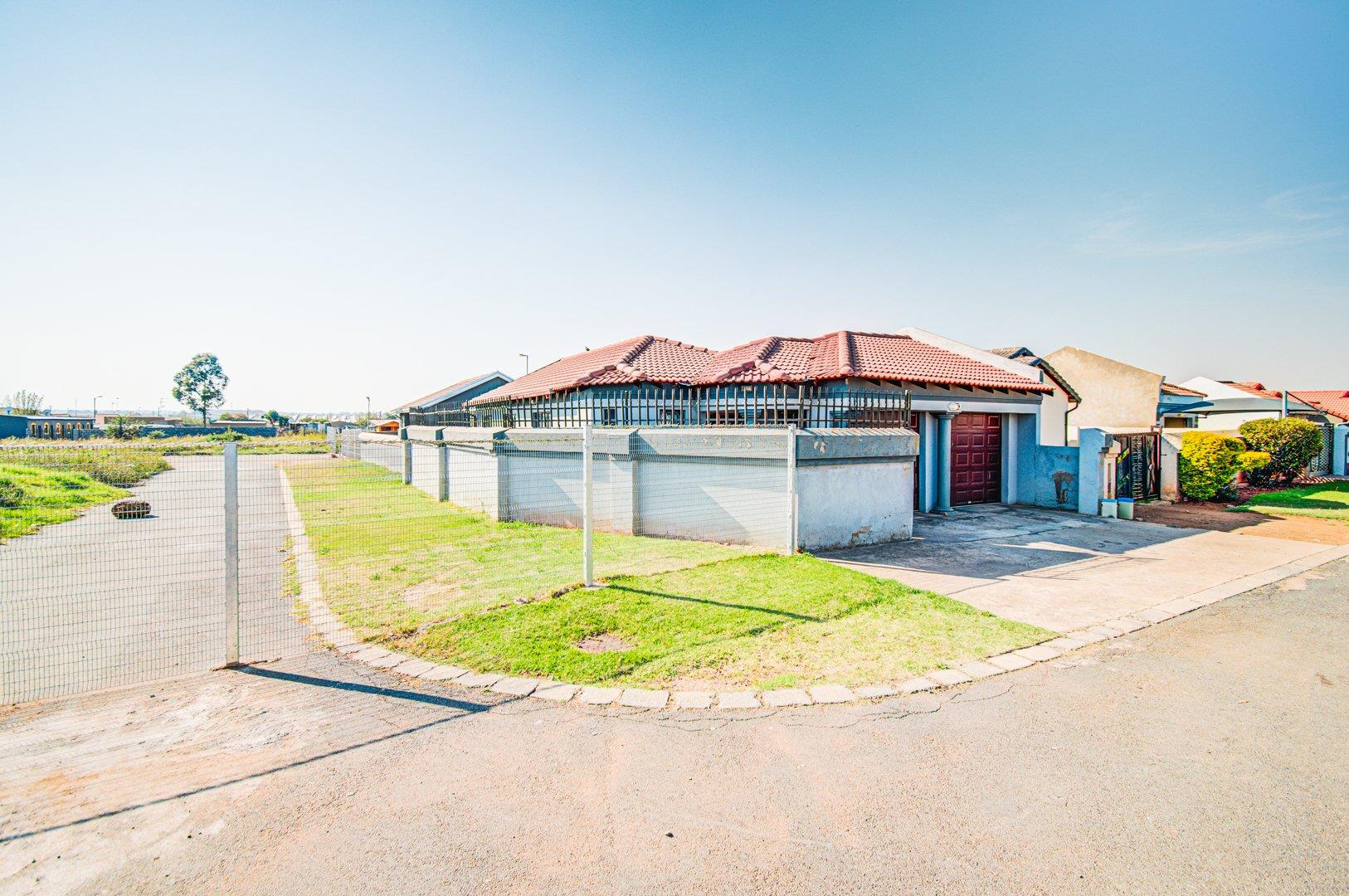 Roodekop Property Property and houses for sale in Roodekop