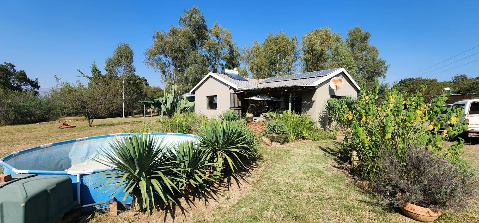 Farm for sale in Hekpoort P24112575687