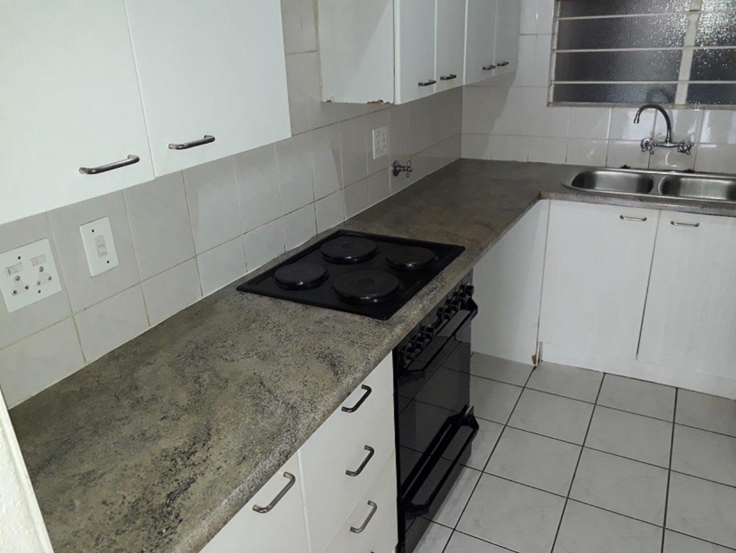 Houghton Estate Property Apartments / flats to rent in Houghton