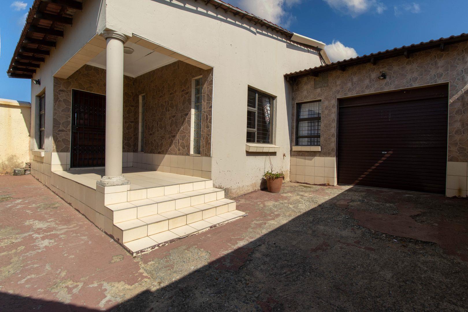 Meadowlands Property Property and houses to rent in Meadowlands