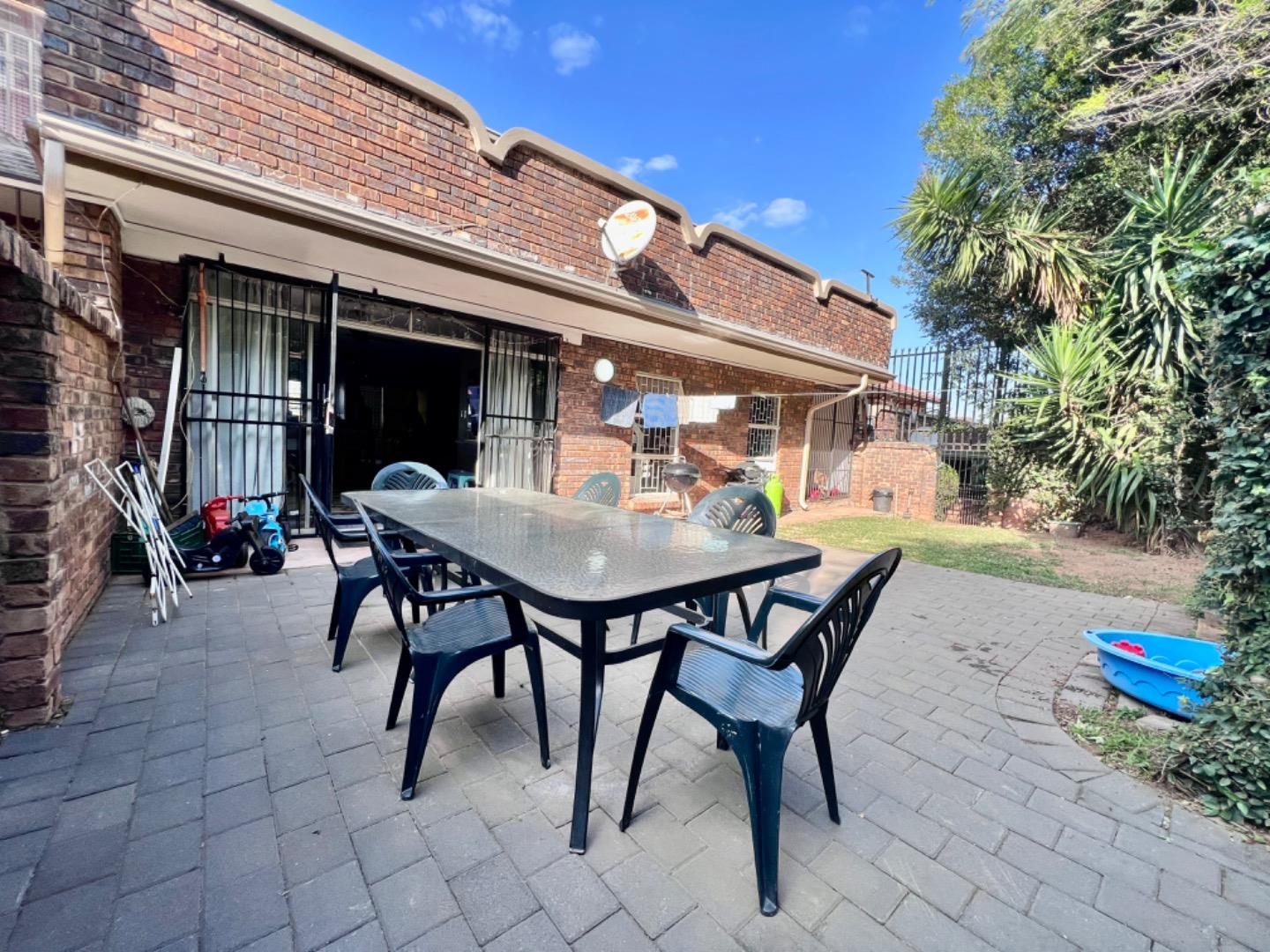 La Montagne, Pretoria Property Property and houses for sale in La