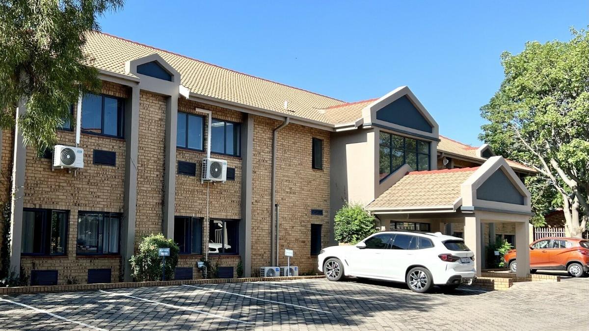 Commercial property to rent in Newlands 261 Lois Avenue P24112582840