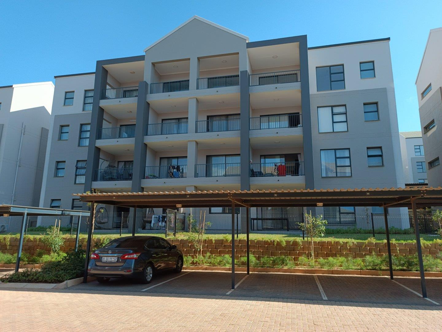 2 Bedroom Apartment / flat for sale in Ballito Central P24113068606