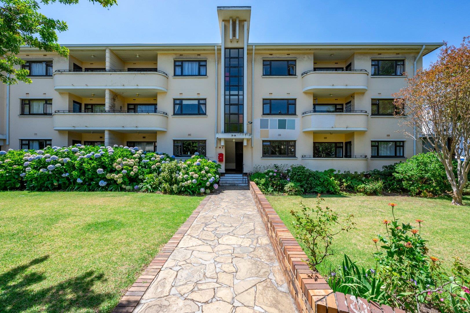 3 Bedroom Apartment / flat for sale in Kenilworth P24112584455