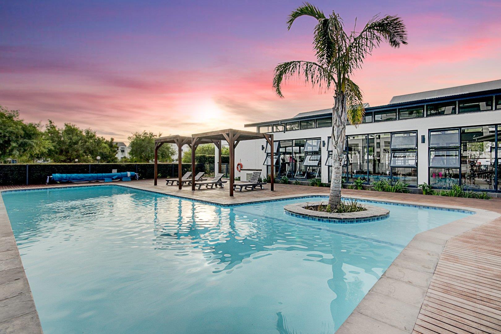 1 Bedroom Apartment / flat for sale in Sandown 2 College Avenue P24