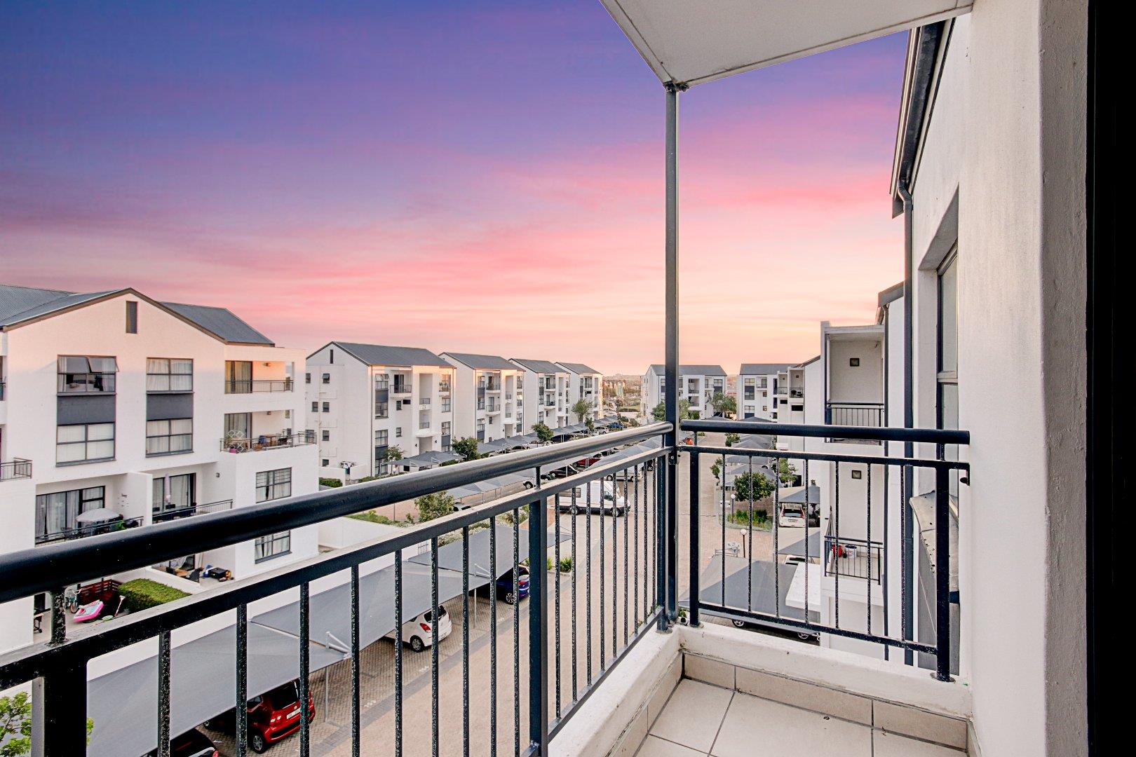 1 Bedroom Apartment / flat for sale in Sandown 2 College Close P24