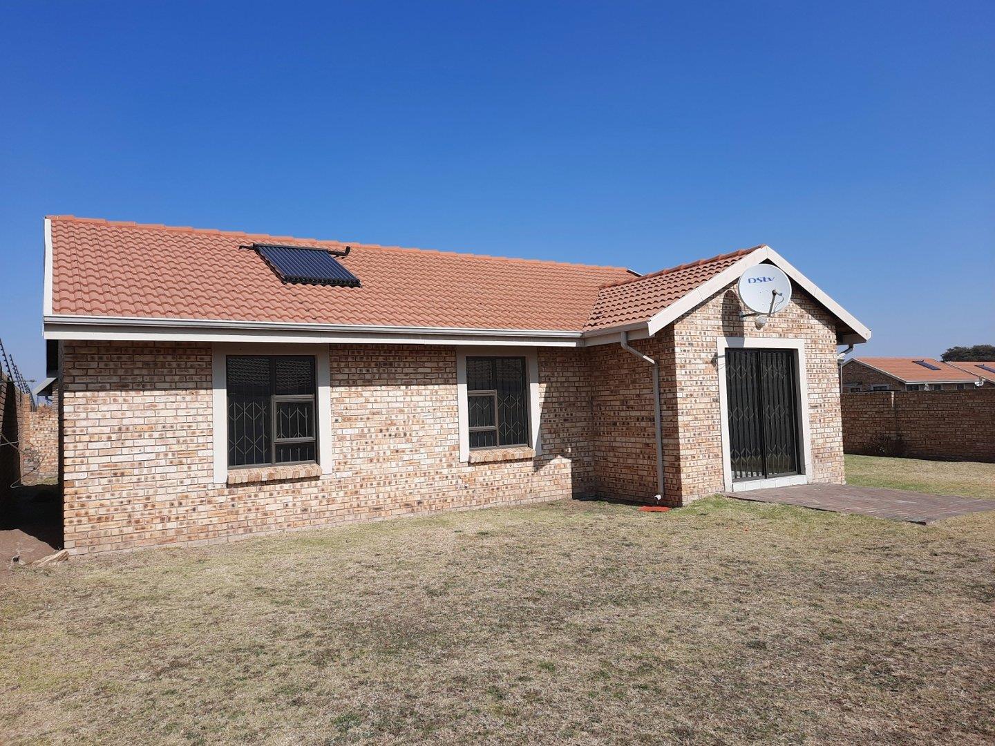 3 Bedroom House to rent in Brakpan Central P24112585494