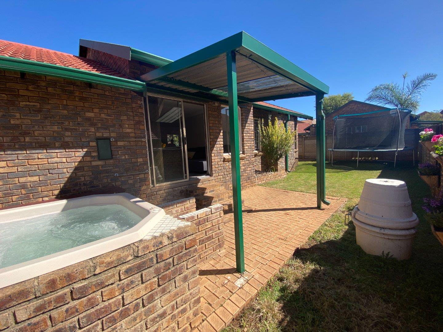 Townhouses for sale in Centurion Centurion Property