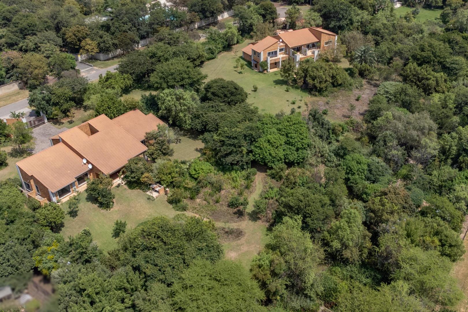 8 Bedroom House for sale in Beaulieu P24112406166