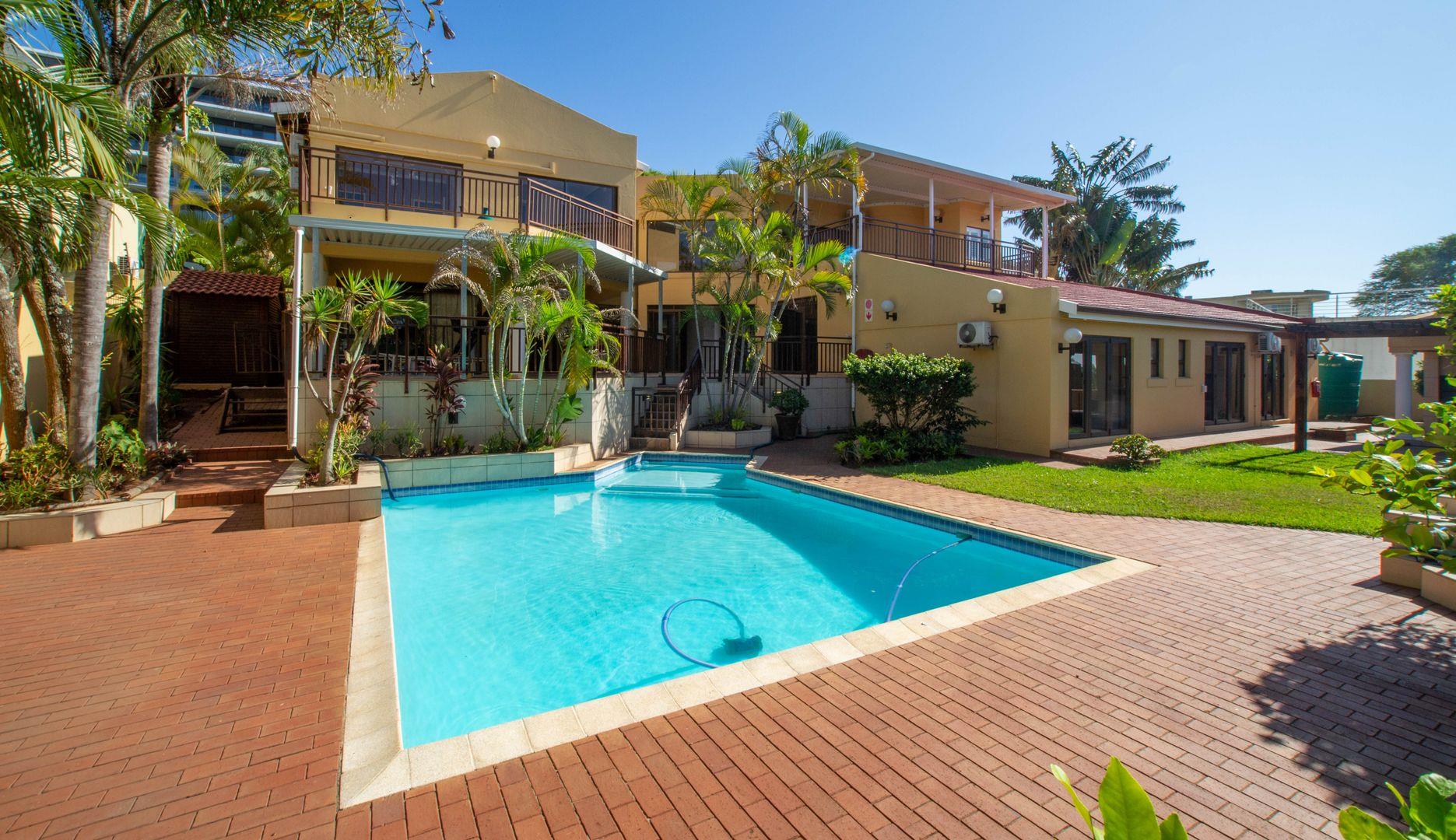 6 Bedroom House for sale in Umhlanga Ridge P24112600538