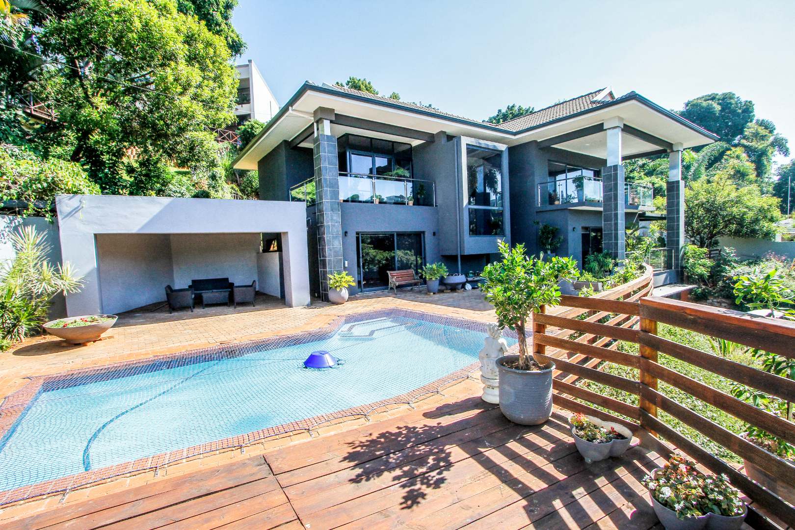 La Lucia Property Property and houses for sale in La Lucia