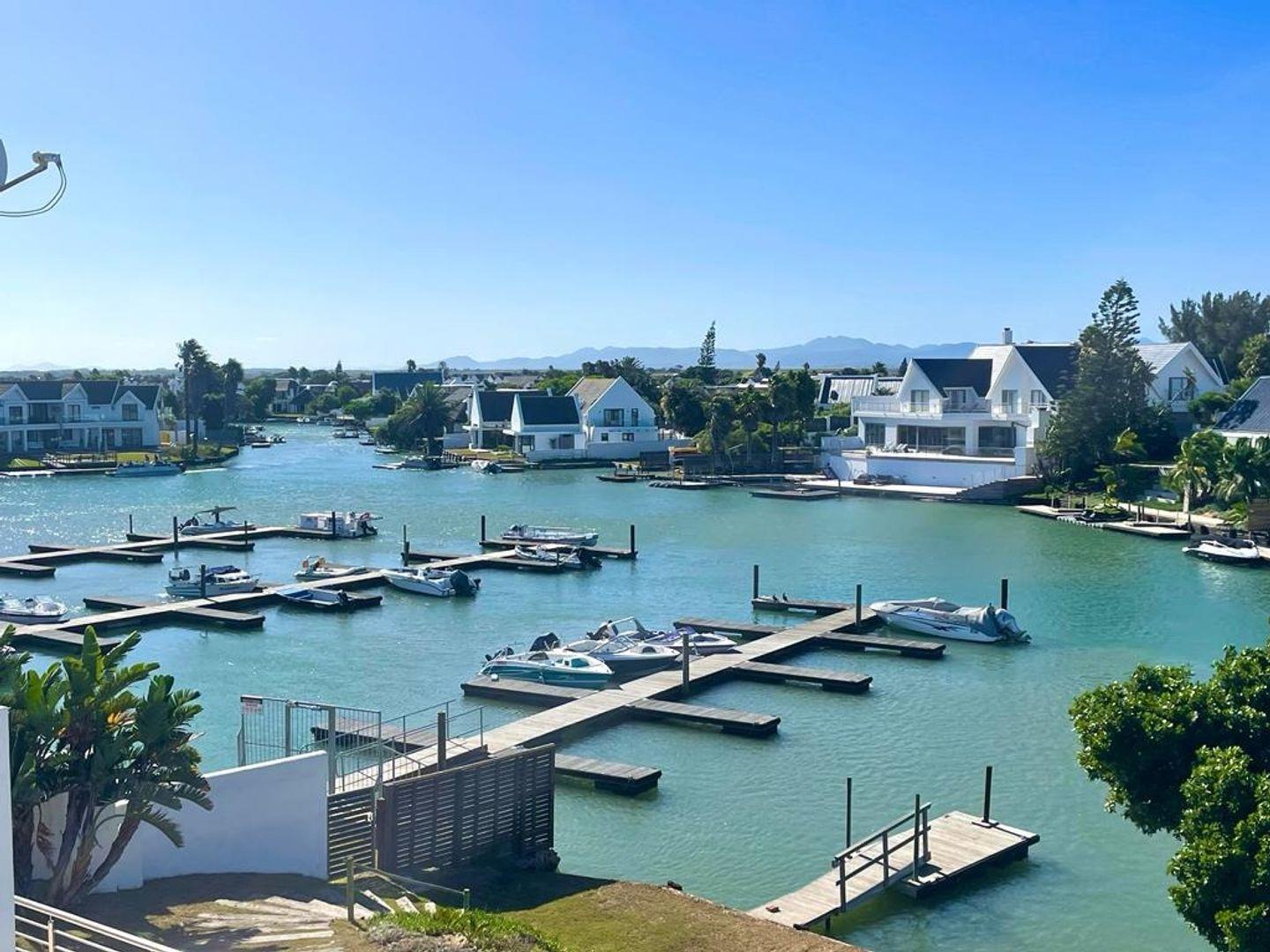 Apartments / flats to rent in St Francis Bay St Francis Bay Property