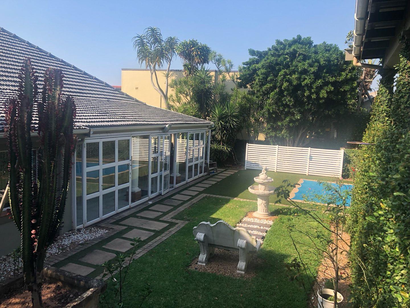 4 Bedroom House for sale in Athlone 59 Kaunda Road P24