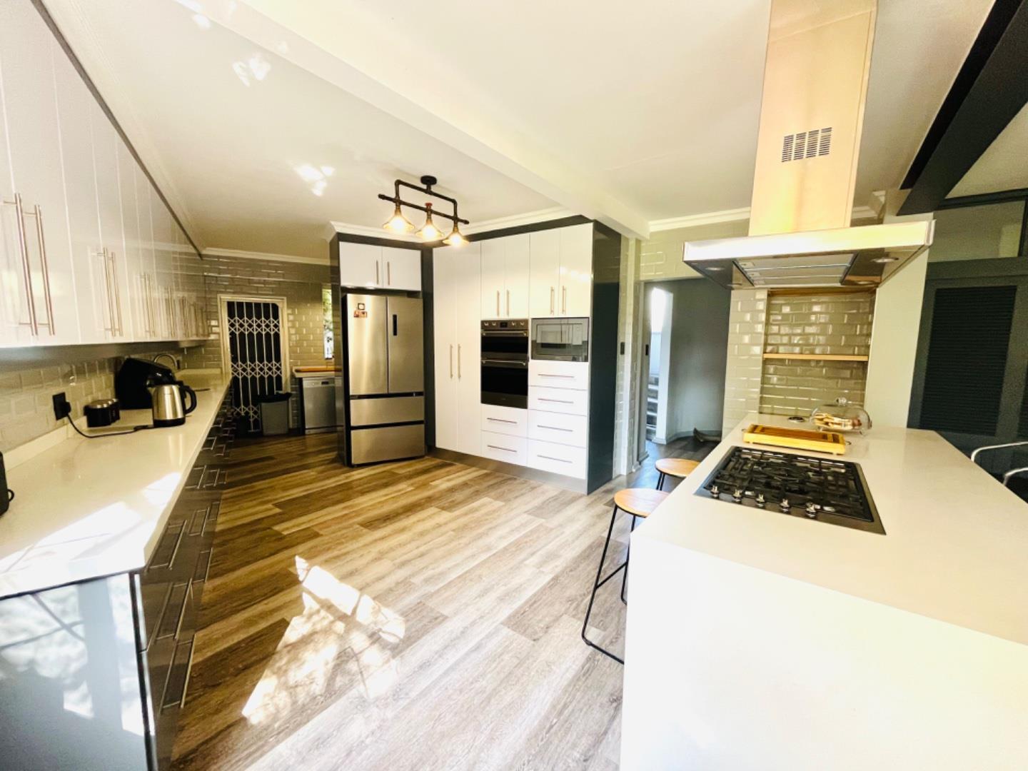 4 Bedroom Townhouse for sale in Three Rivers Proper P24112599331