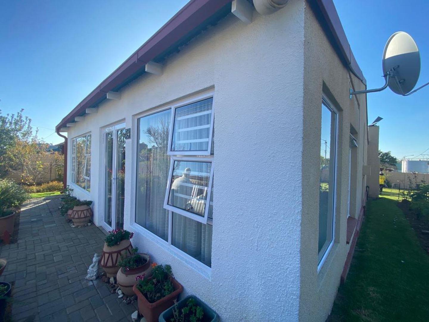 3 Bedroom House for sale in Bethlehem Central P24112599782