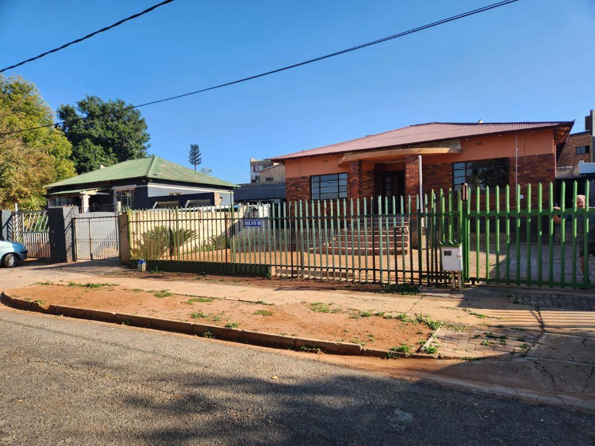 Florida, Roodepoort Property Houses to rent in Florida, Roodepoort