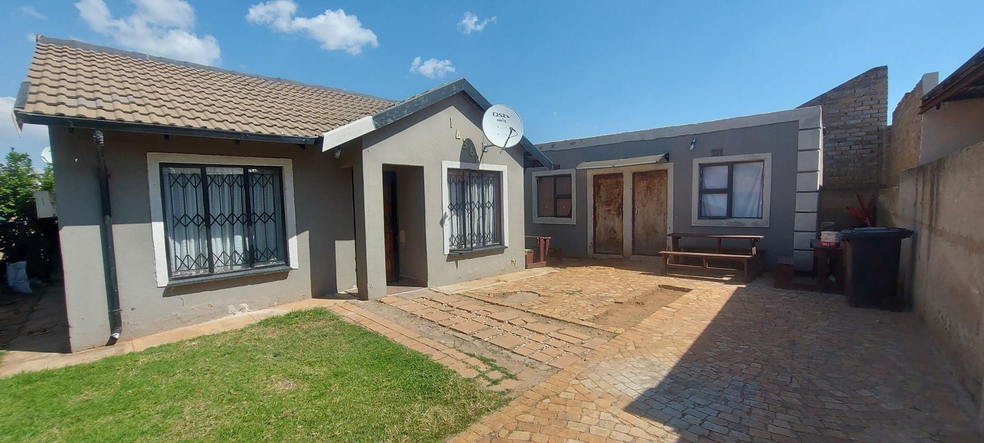 Protea Glen Property Property and houses to rent in Protea Glen