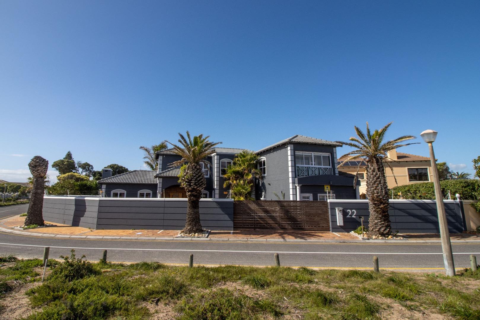Sunset Beach, Milnerton Property Property and houses to rent in