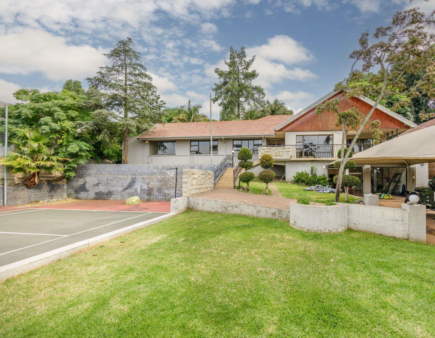 4 Bedroom House for sale in Linksfield P24112606629