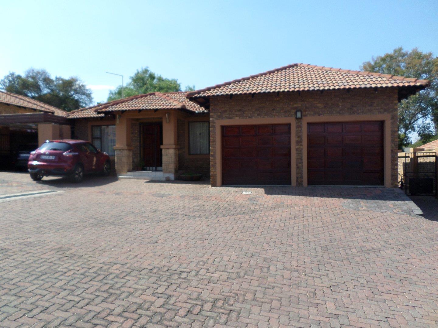 House for sale in Hazeldene P24112609751