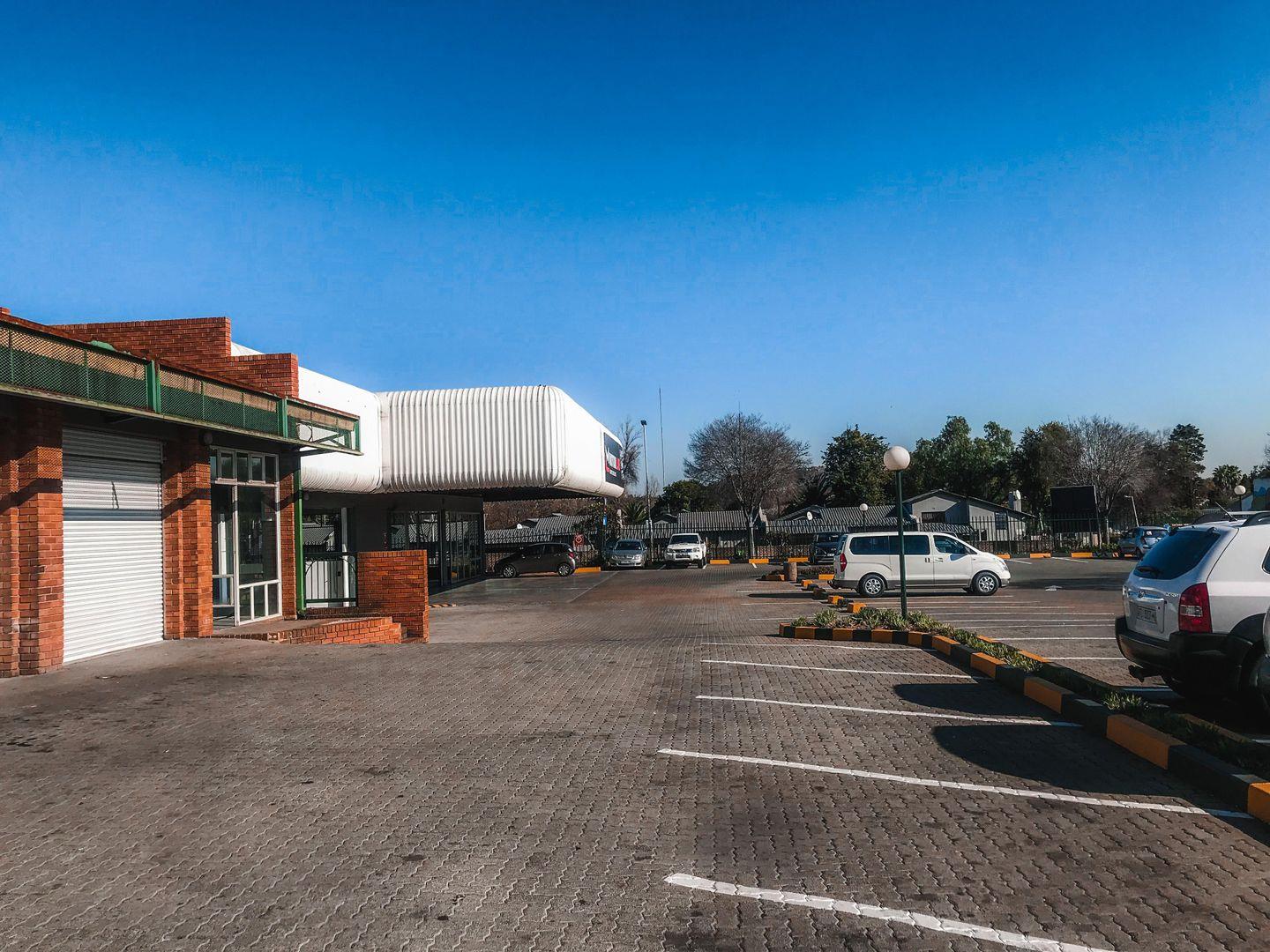 Fontainebleau Property Property and houses to rent in Fontainebleau