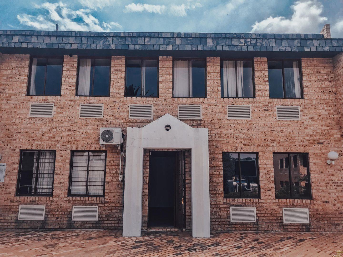 Commercial property to rent in Ferndale 150 Braamfischer Drive P24