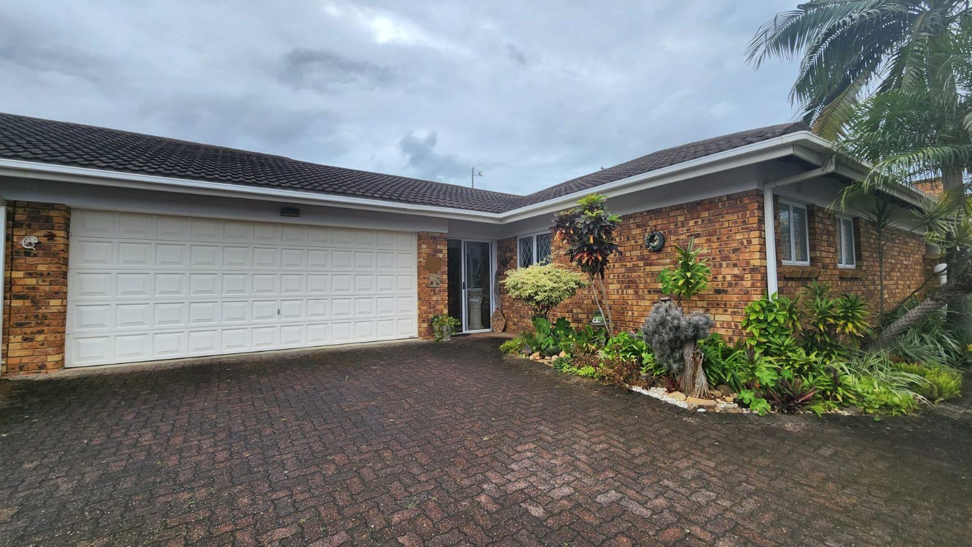 2 Bedroom Townhouse for sale in Manaba Beach P24112613248