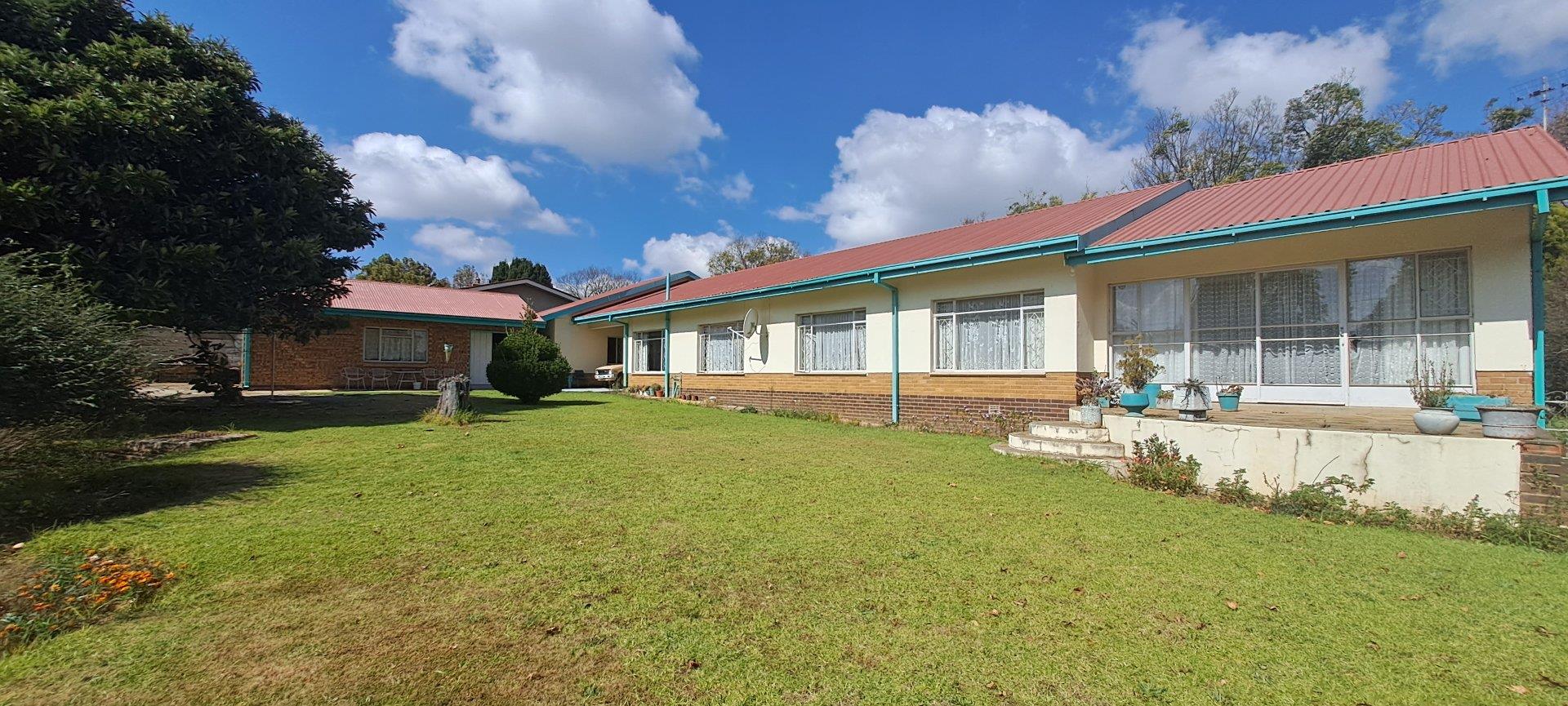 4 Bedroom House for sale in Panorama P24112614873