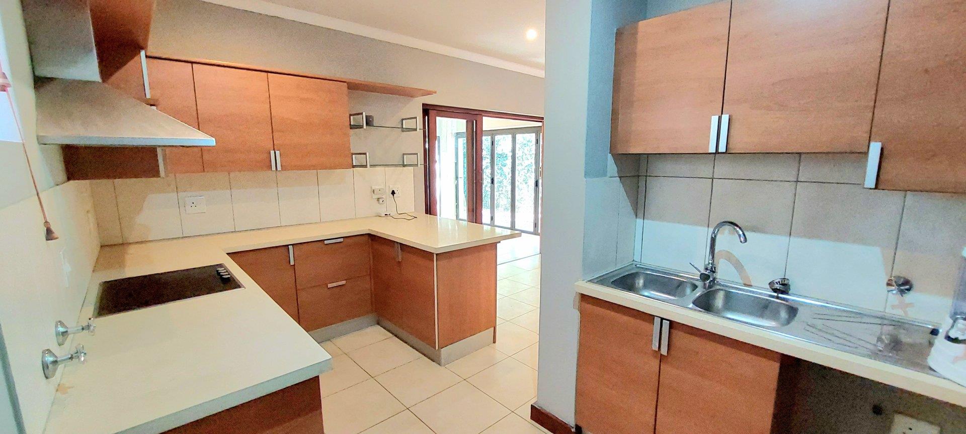 3 Bedroom House for sale in Menlo Park P24112618063